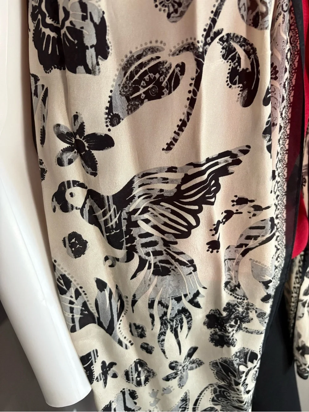 Vince Camuto Black & Cream Floral Border Wrap Scarf